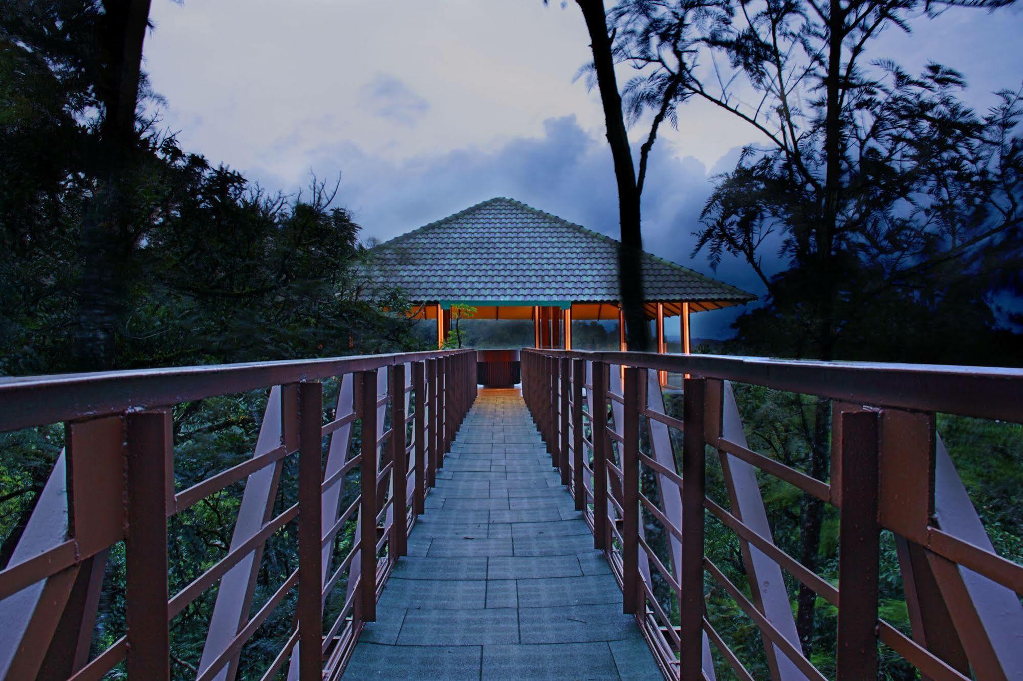 The Ibnii - Eco Luxury Resort มาดิเครี ภายนอก รูปภาพ